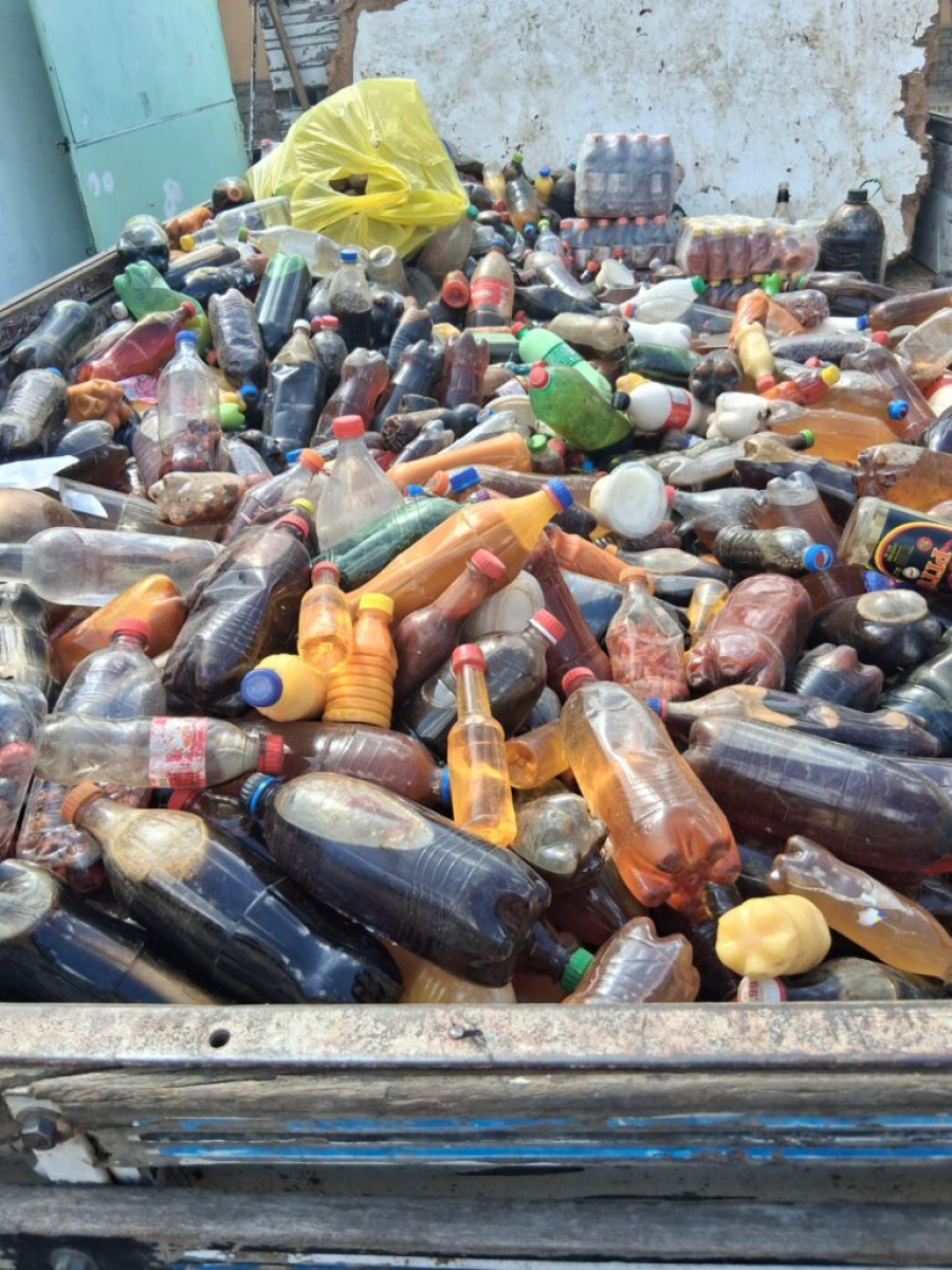 Vigilância Sanitária descarta mais de mil produtos irregulares em ação no Centro de Abastecimento de Jacobina