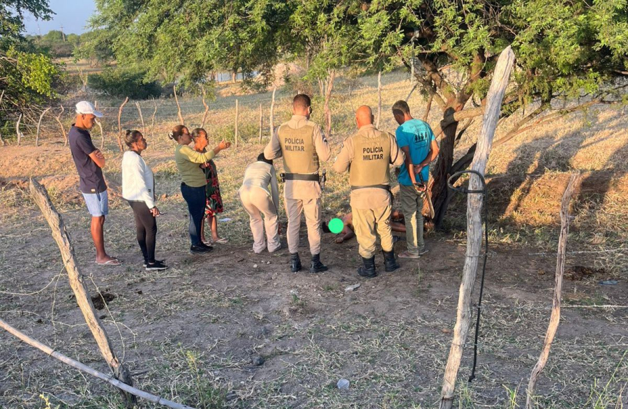 Homem é encontrado morto às margens da BR-407, em Filadélfia