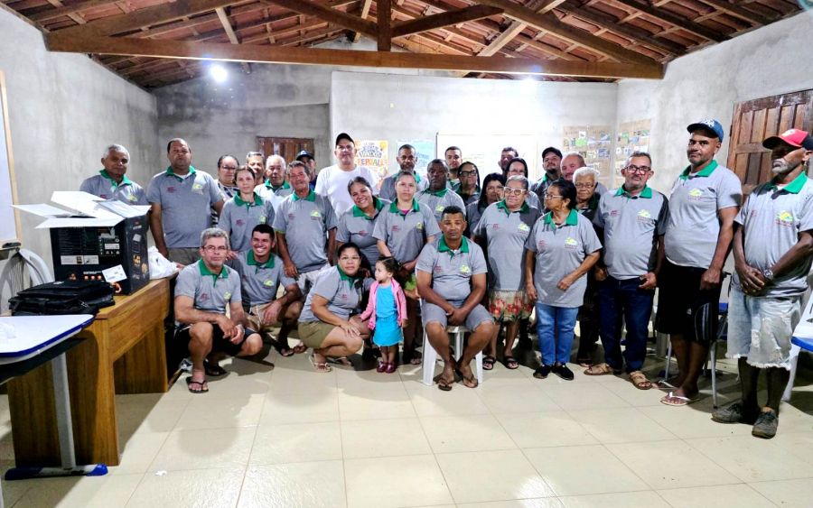 Reunião na Associação de Vermelhos marca o Dia do Trabalhador com ações e confraternização