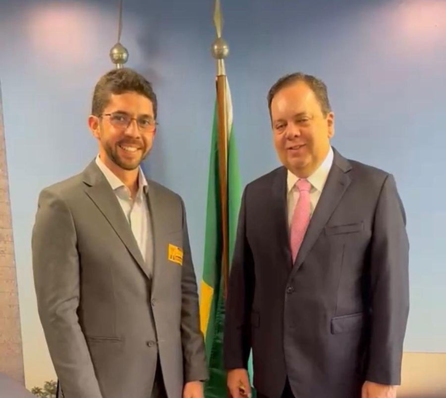 Prefeito Dr. André garante R$ 1 milhão para saúde e apoio de Elmar Nascimento para grande atração da Festa de Setembro